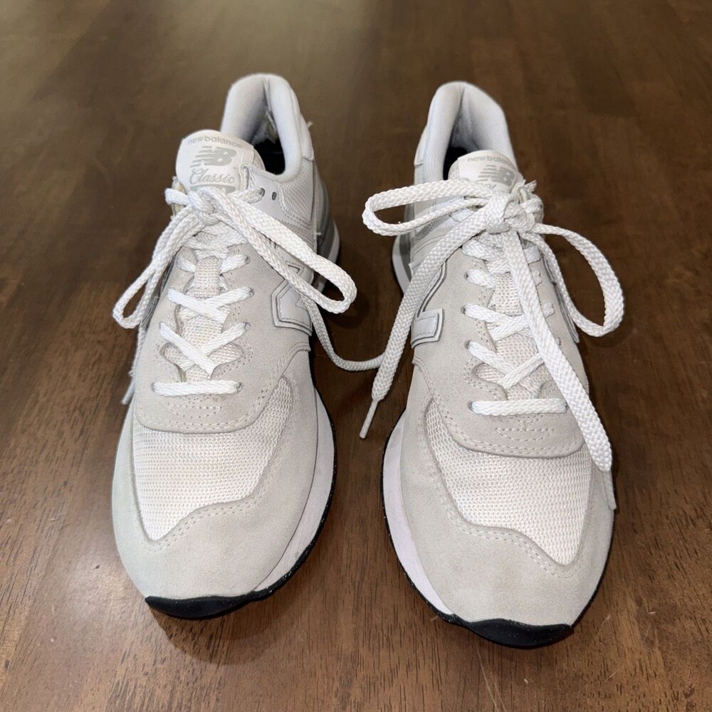 New Balance 574 Women’s 9.5 Neutral Suede Mesh Retro Sneakers WL574EVW